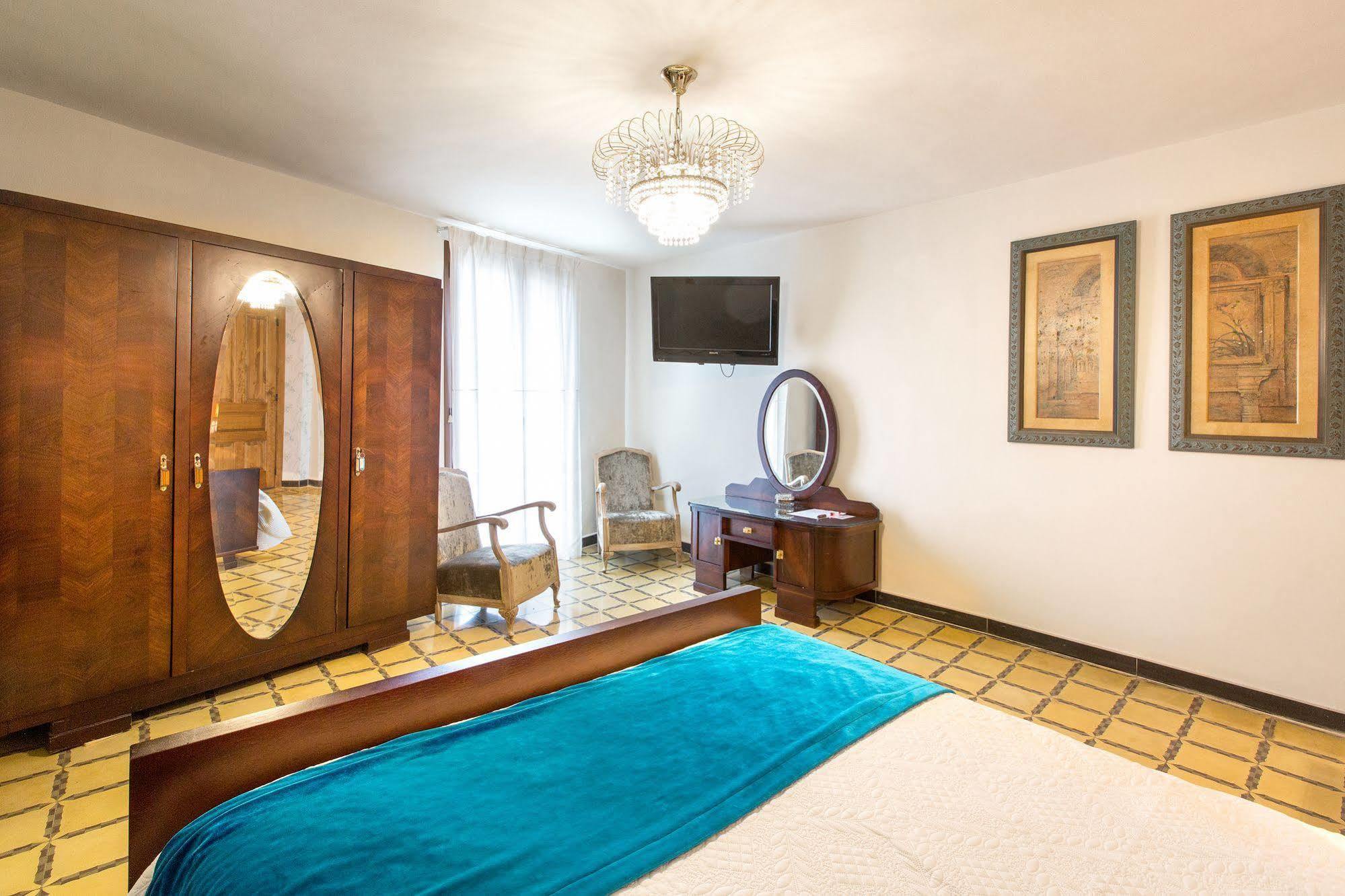 Hotel Villa San Jorge Azanúy 外观 照片
